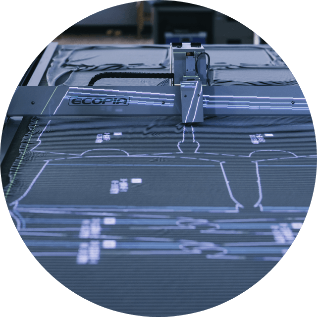 省力省人化機械の導入（裁断機・延反機・仕上げ・梱包）